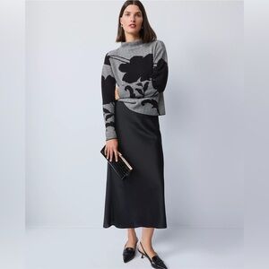 BLACK SILKY MAXI SKIRT SMALL ANNE KLEIN